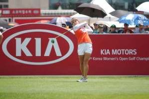 开云平台-国家队在赛后与球迷进行见面交流提升互动，国家队进球算友谊赛吗