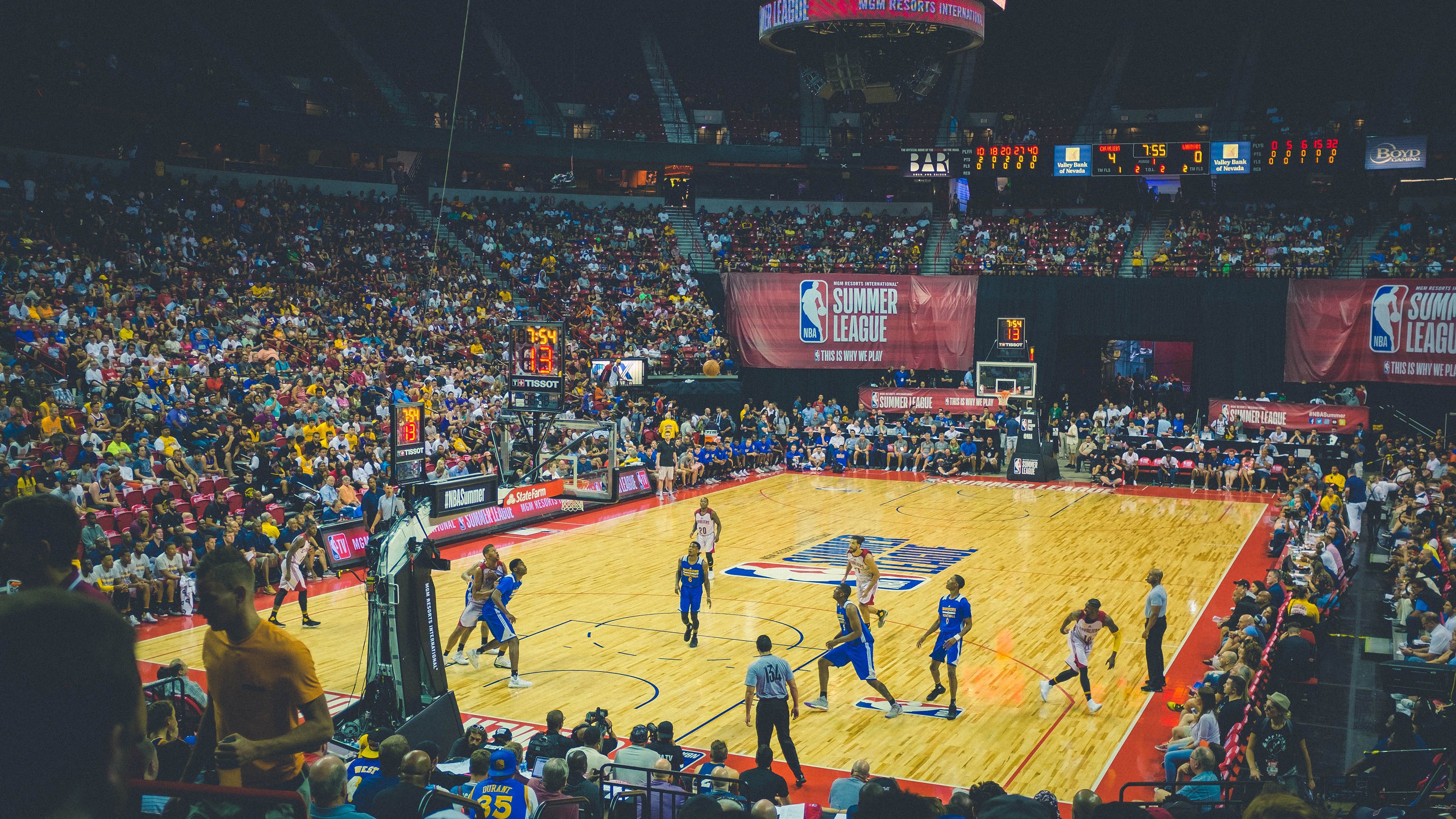 体育产业国际合作加强，推动体育产业